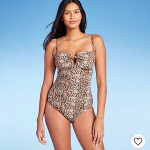 Women's New Textured Pique Tie-Front High Coverage One Piece Swimsuit M 8 - 10